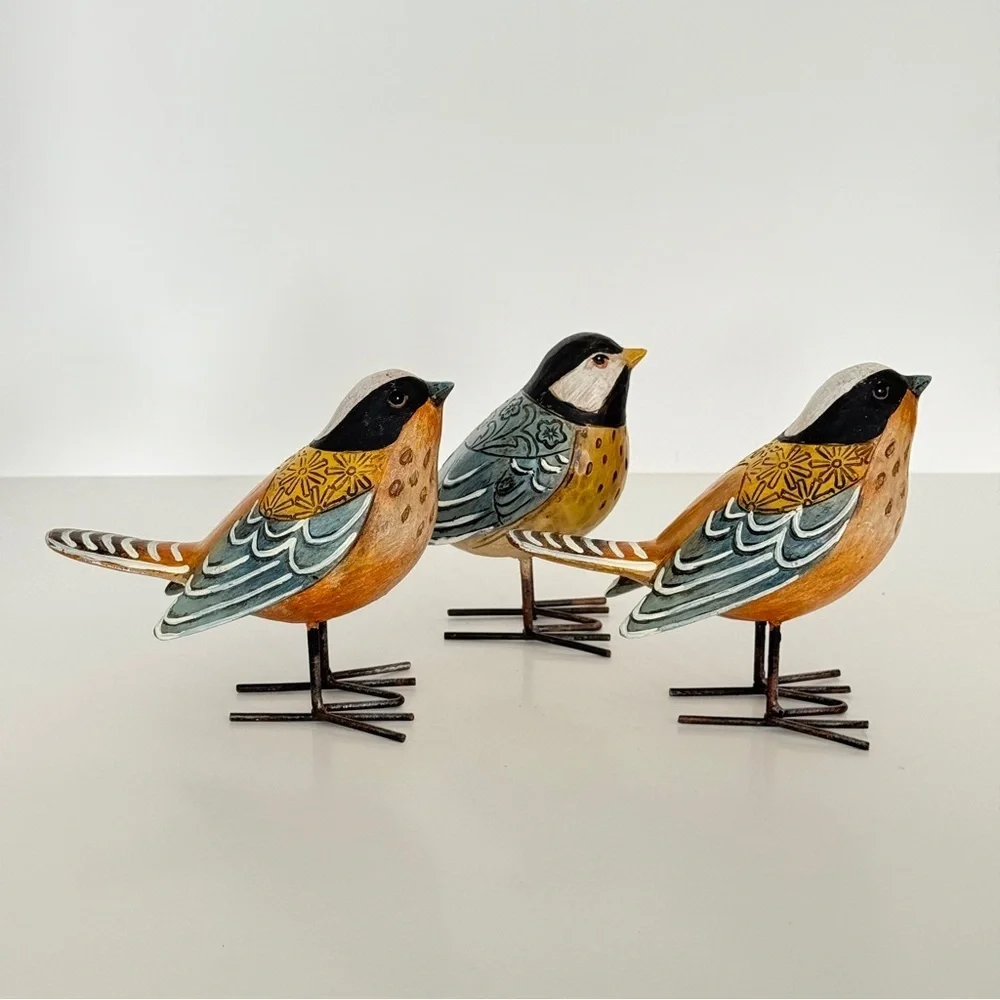Folk Style Birds Figurine